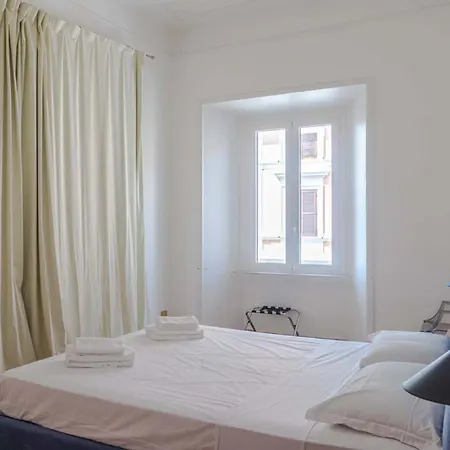 Easytopstay - Borghese Large Apartman Róma